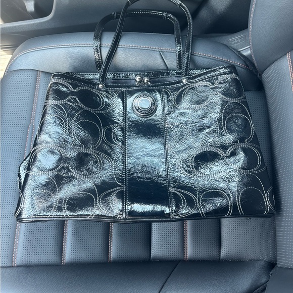Coach F19215 Black Patent Leather Logo Kiss lock Carryall Purse Bag Stitched C - Picture 1 of 7
